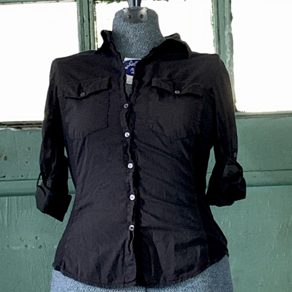 James Perse black button-down short sleeve top.